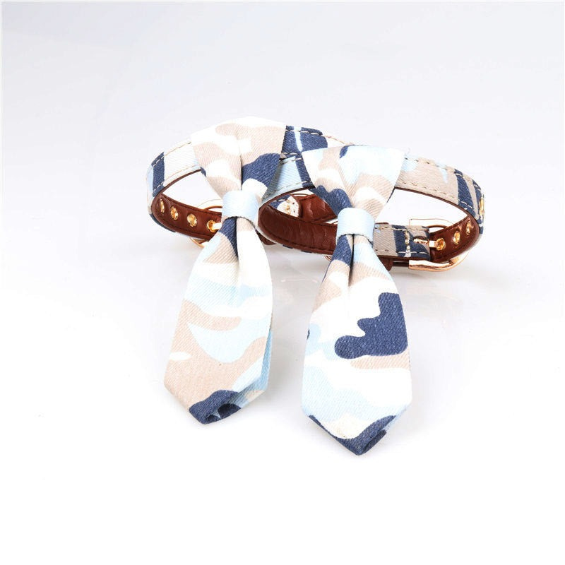 Cravate pour chien bleu