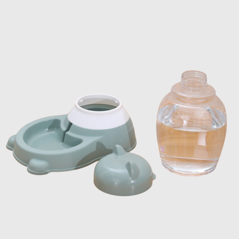 Distributeur de croquettes et d'eau pour chien modele d'eau