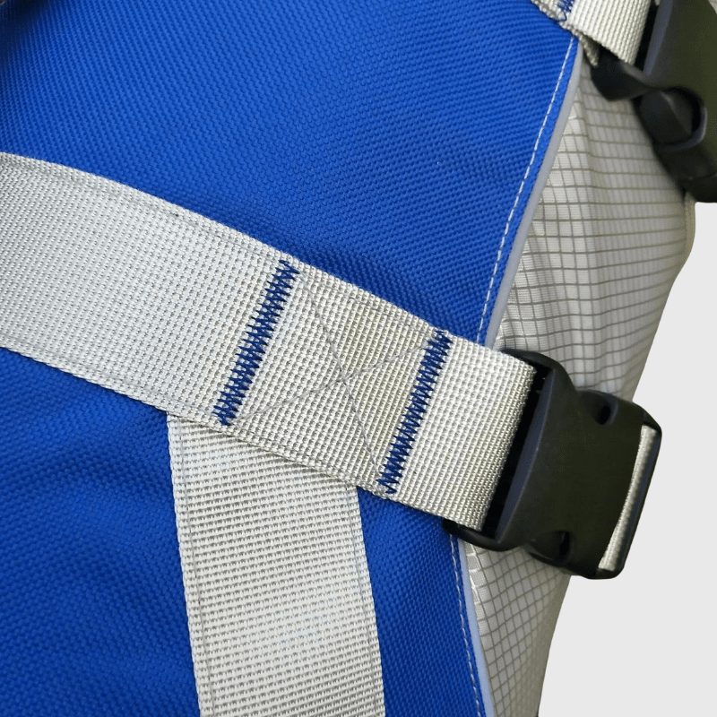 Gilet de sauvetage pour chien de couleur bleu zoom
