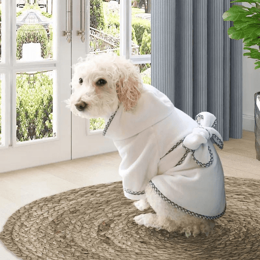 Peignoir chien avec pattes caniche