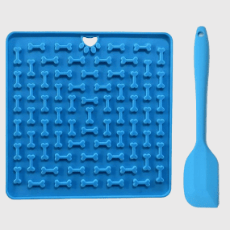 Tapis de fouille pour chien en forme de carre avec une cuillere bleu