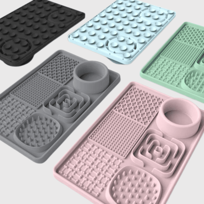 Tapis de lechage chien en forme de plateau carre modele