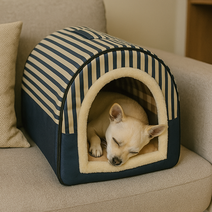 Niche d'intérieur pour chien bleue et blanche avec chien qui dort