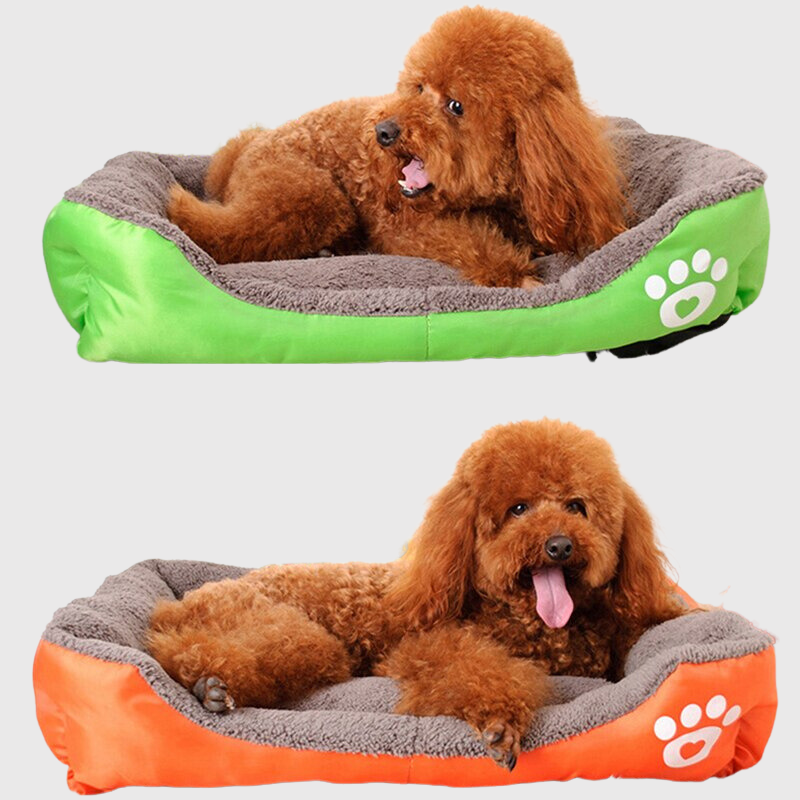 Panier confortable pour chien avec chien dedans