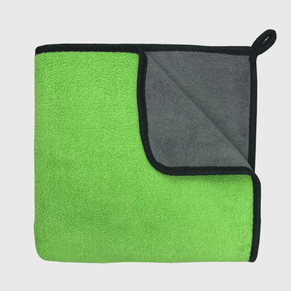 Serviette hyper absorbante pour chien vert