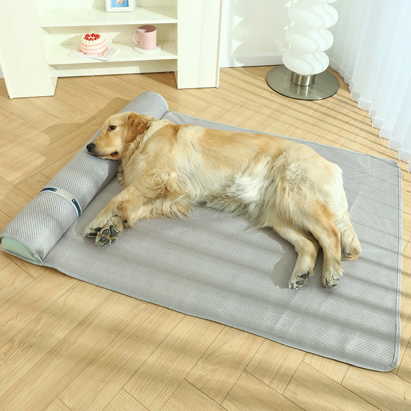 Tapis anti stress pour chien gris